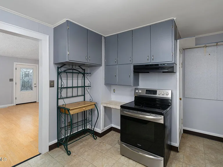 11 Birch St — Photo 22