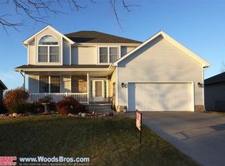 2838 Oneil Dr, Lincoln, NE 68516