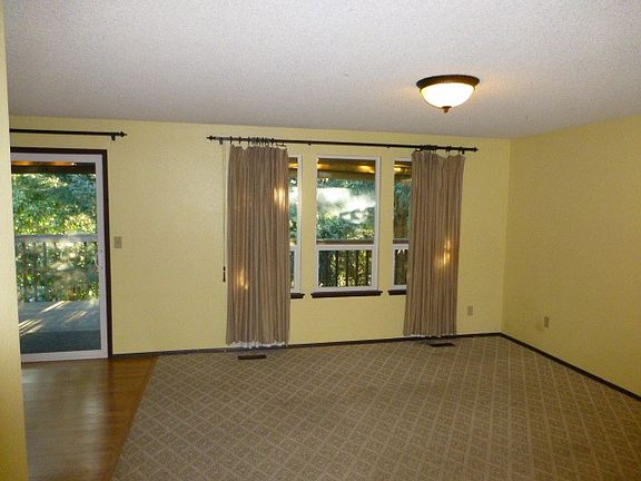 3rd image of 8107 To 8105 41st Street Ct W