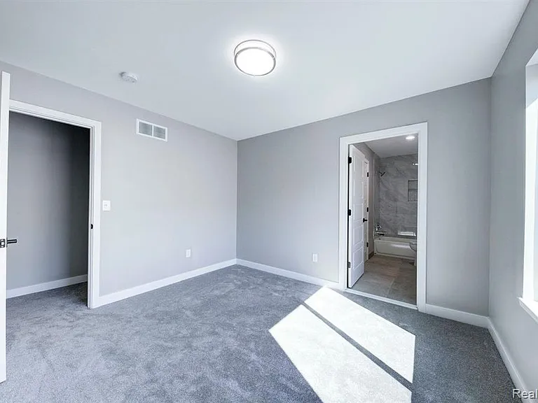 2808 Goodrich St — Photo 20
