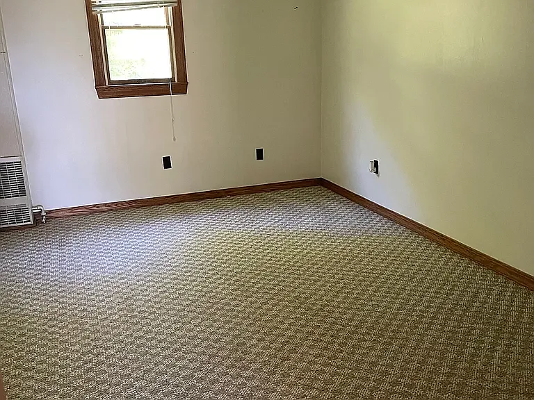 363 Perry Hwy #4 — Photo 4