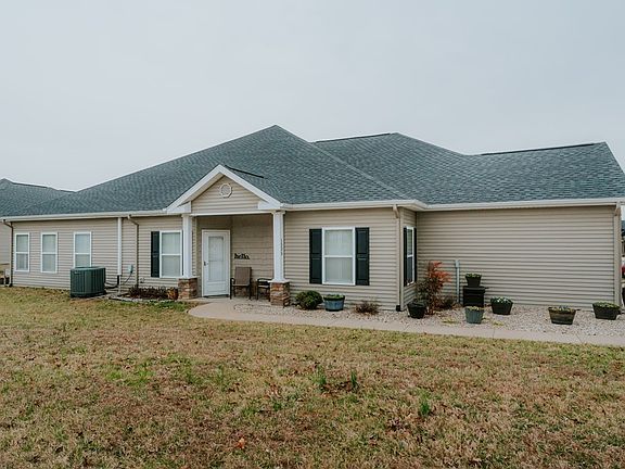 4th image of 1535 Yellow Wood Dr