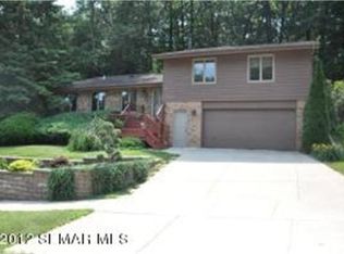 2030 Valkyrie Dr NW, Rochester, MN 55901