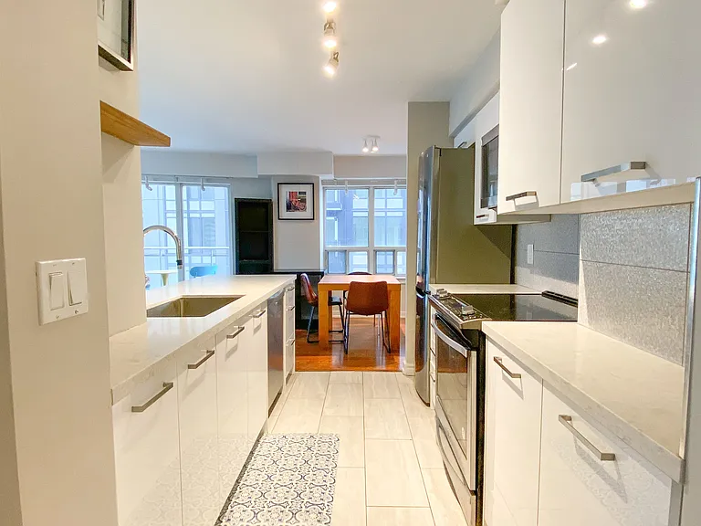 255 Richmond St E #1504 — Photo 4