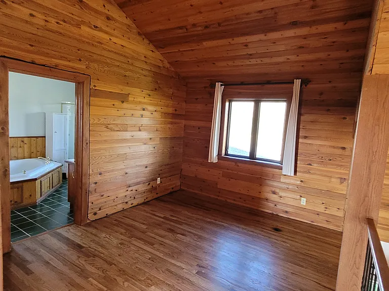 202 Blue Creek Trl — Photo 5