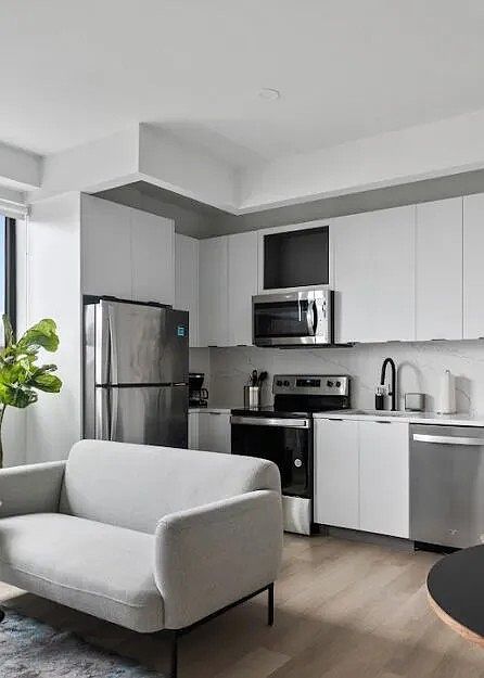 1st image of 215 E 124th St #8E
