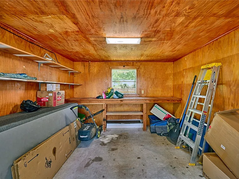 1600 Pecan St — Photo 40