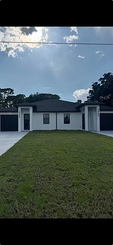 4910 Golfview Blvd Photo 1