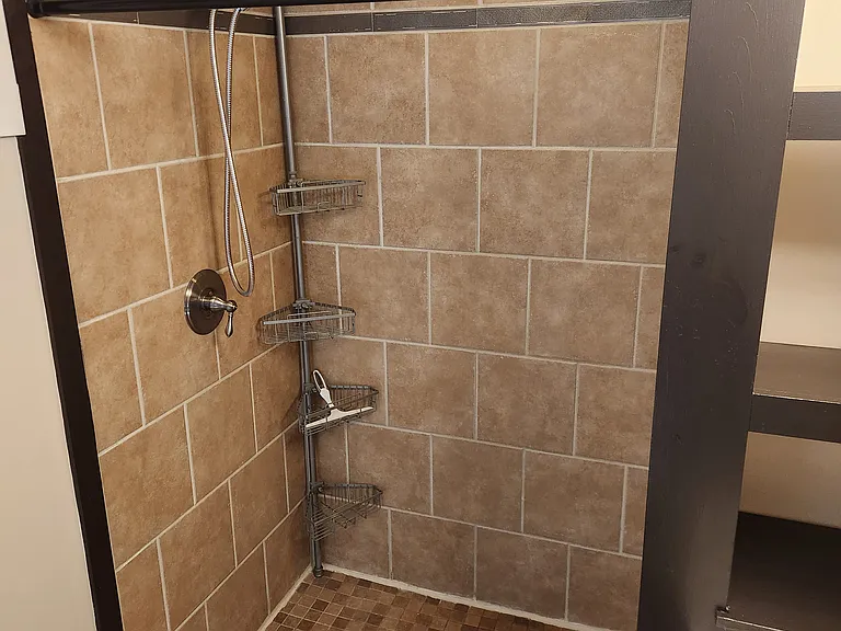 345 Main St #3 — Photo 8