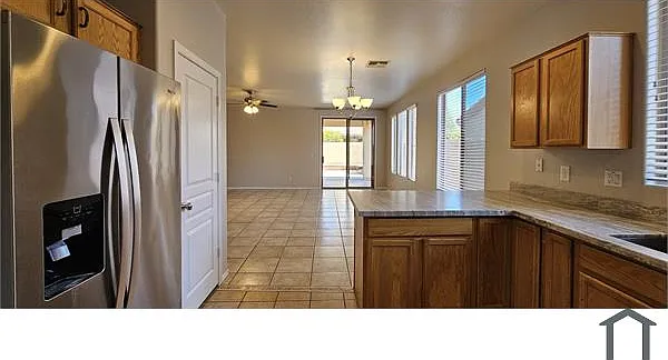 10886 W Locust Ln — Photo 21