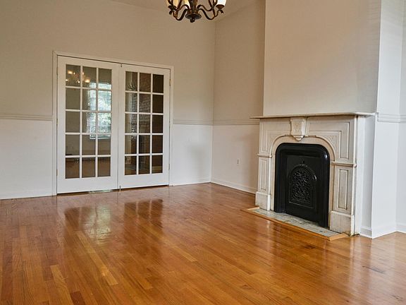 2nd image of 170A Claremont Ave