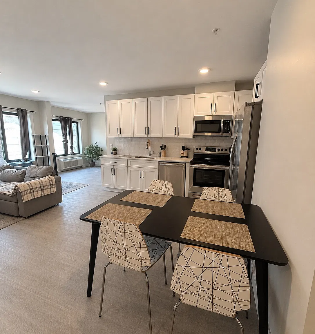 1 bed, $2,169 — Photo 2