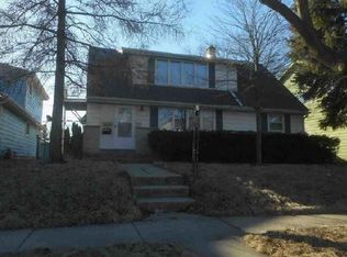 8801 W Herbert Ave, Milwaukee, WI 53225