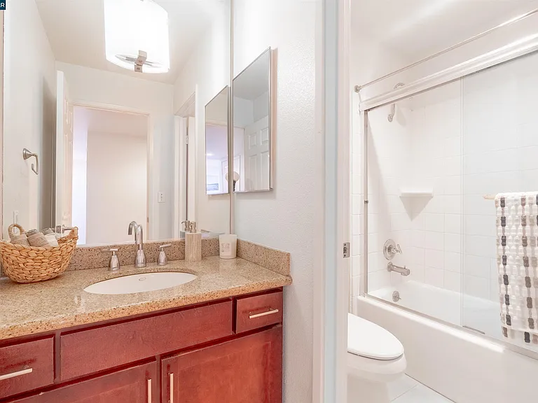 1315 A St #206 — Photo 10