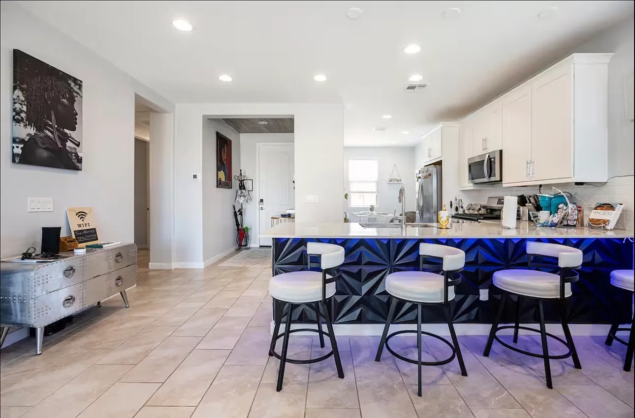 3 bed, $3,400 — Photo 4