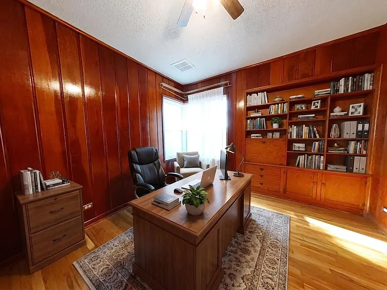 149 Downing Dr — Photo 32