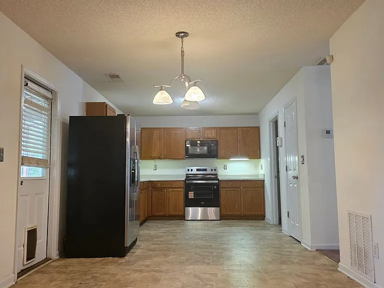 2028 Sweet Bay Dr — Photo 12