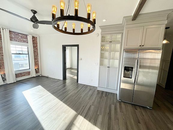 3rd image of 2121 James M Wood Blvd APT 301