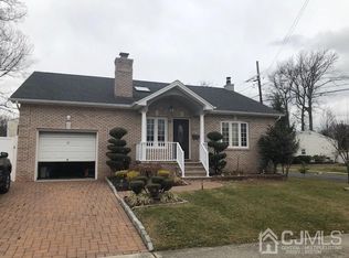 167 Carson Dr, Colonia, NJ 07067