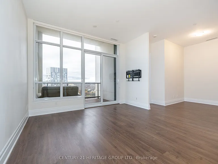9075 Jane St #Penthouse 02 — Photo 21
