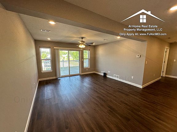 3rd image of 2620 N Bluff St APT 100