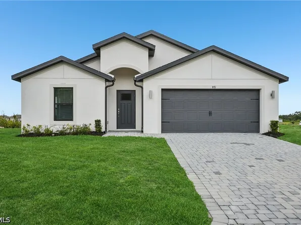 871 Gen D Macarthur Ave, Labelle, FL 33935