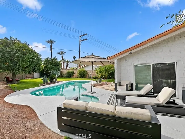 78481 Calle Felipe — Photo 2