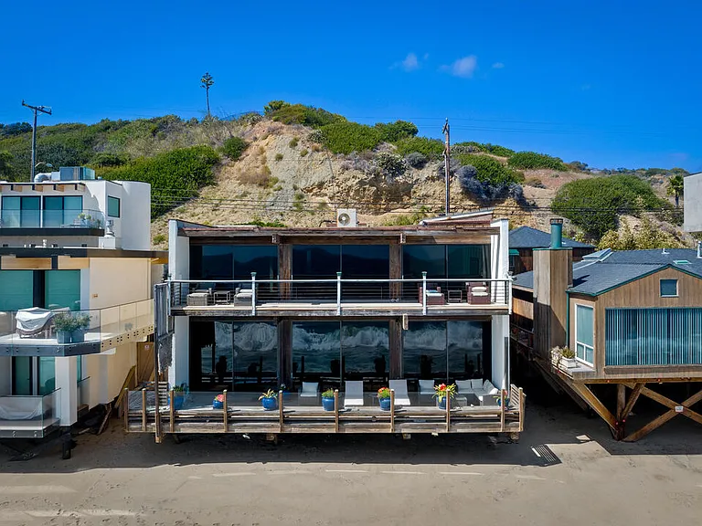 24638 Malibu Rd — Photo 3