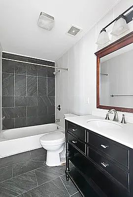 5th image of 527 Carroll St #1RR