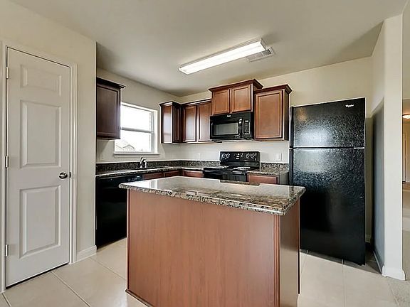 3rd image of 9427 Gold Mountain Dr