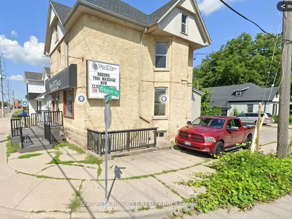 11 Oxford St W, London, ON N6H 1R2