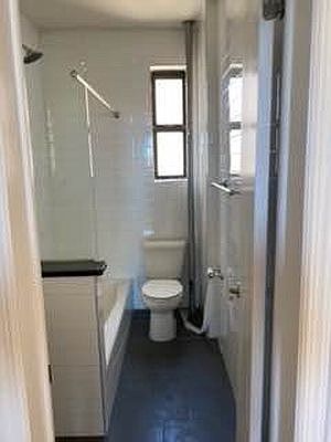 4th image of 1 Chester Ct #5X