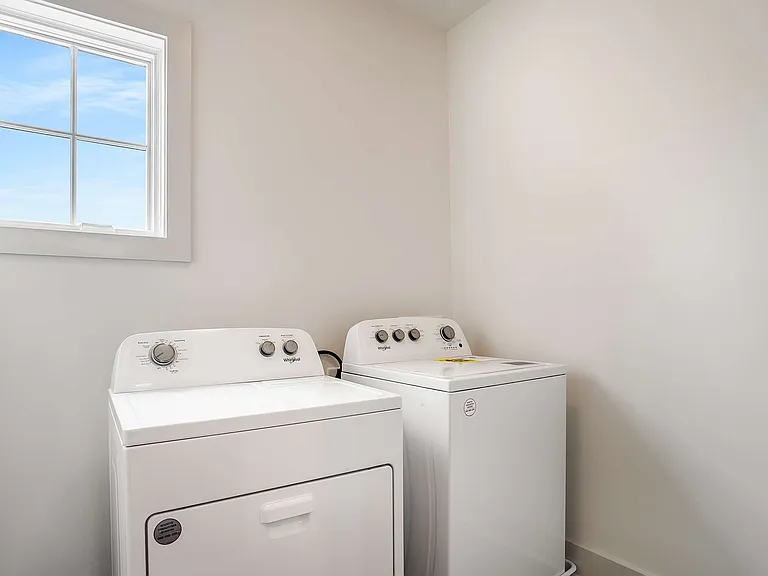1516 Edgehill Ave — Photo 17