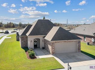 8674 Abertay Ave, Baton Rouge, LA 70820