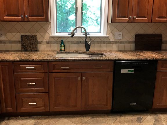 Kitchen - 42" cherry cabinet