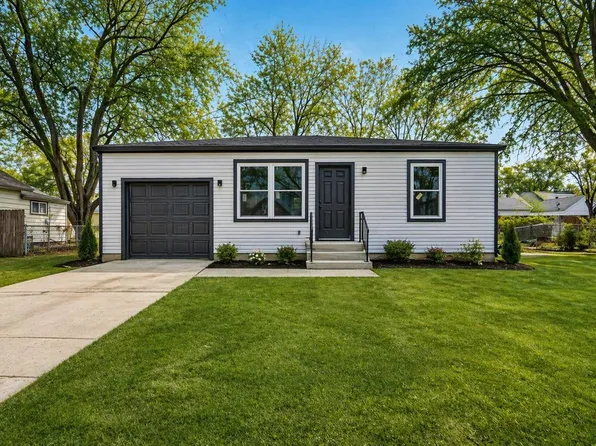 2814 Marshall St, Rockford, IL 61109