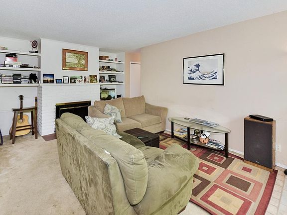 4th image of 2234 Thomas Ave