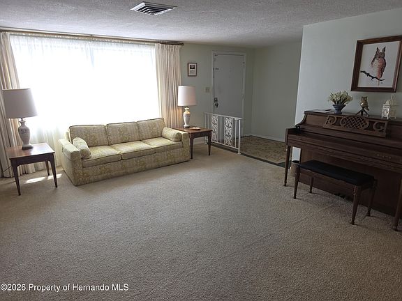 5th image of 7207 Ashwood Dr