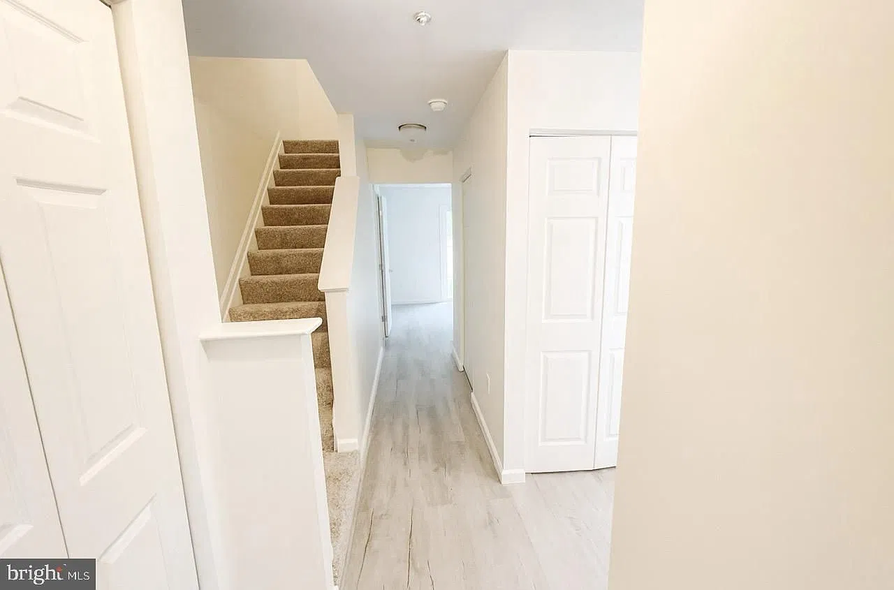 45293 Rumsford Ln — Photo 2