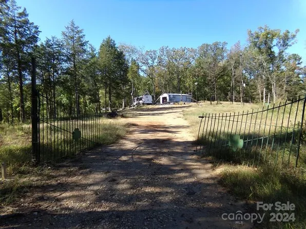1016 True Rd, Mc Connells, SC 29726