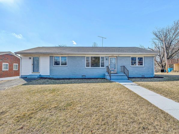 2710 Meadowview Dr NW, Roanoke, VA 24017