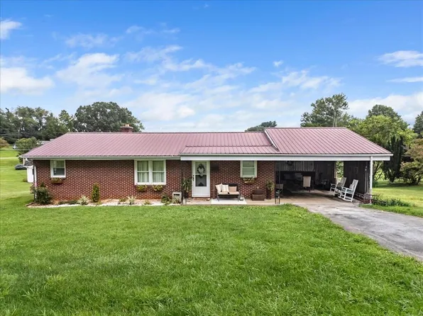 620 Stagecoach Rd, Glade Spring, VA 24340