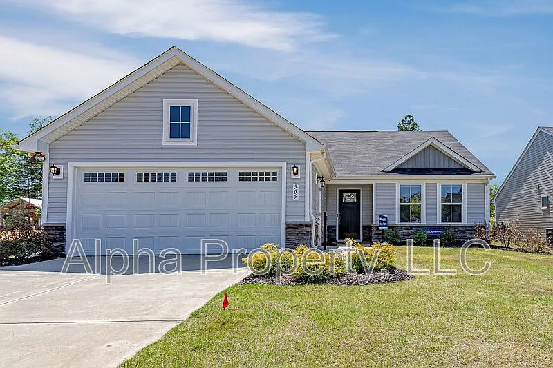 3 bed, 2.0 bath, 1550 sqft, $1,795 — Photo 1