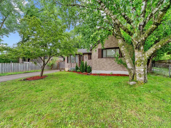 54 Manitoulin Dr, London, ON N5W 1M4