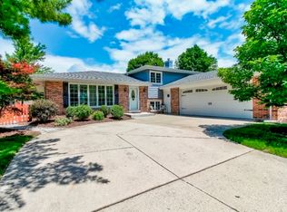 520 Claremont Dr, Downers Grove, IL 60516