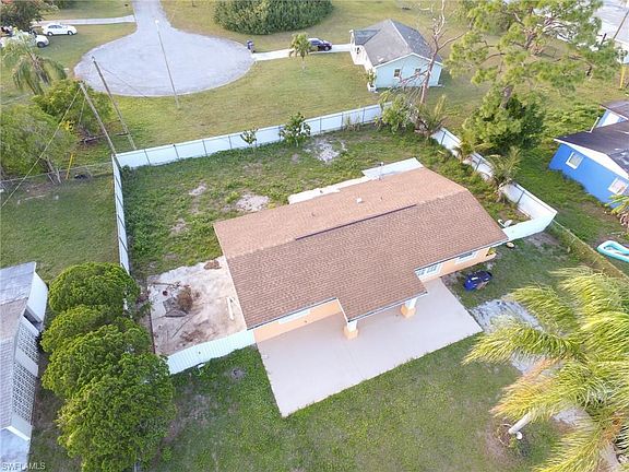 2nd image of 821 Joel Blvd