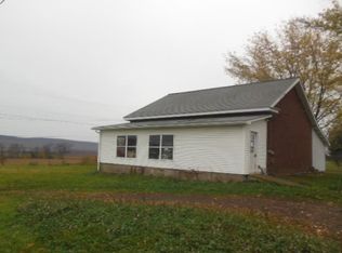 130 Schoolhouse Rd, Millerstown, PA 17062