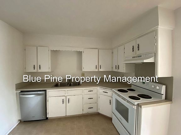 2nd image of 1680 Calkins Ave APT 1