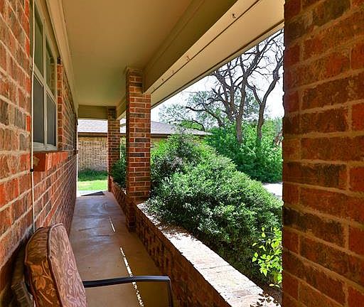 5th image of 1202 Piedmont Dr