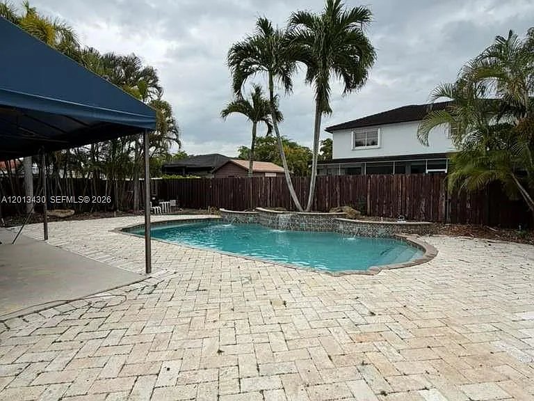 18121 SW 152nd Ct — Photo 21